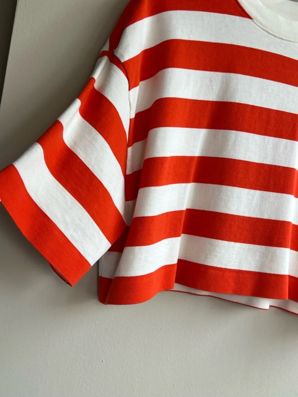 COS High Line Striped Cropped Tee Size M - Picture 4 of 10